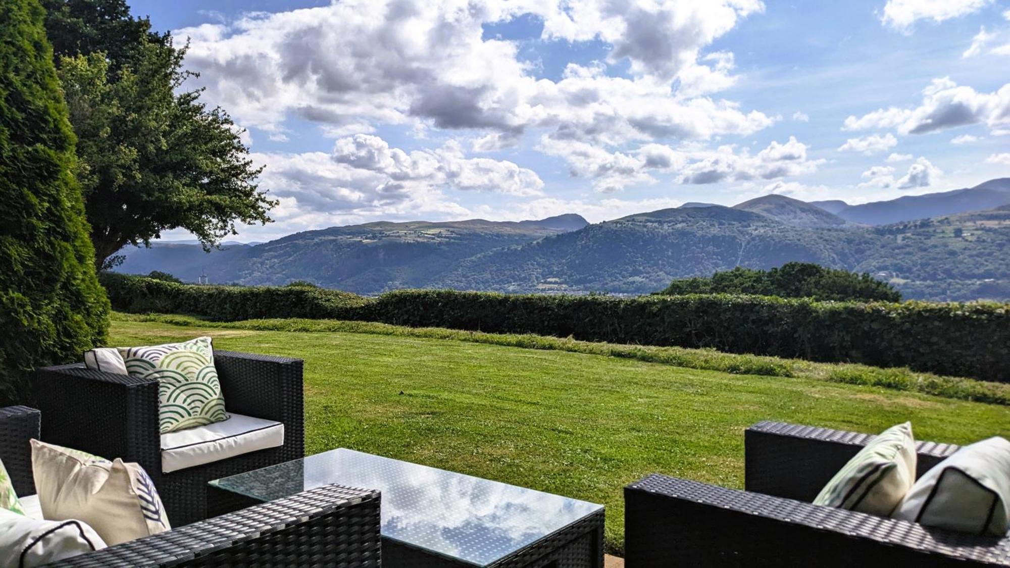 Laurel - Pet-Friendly Cottage With Indoor Pool, Hot Tub & Panoramic Snowdonia Views Colwyn Bay Exteriör bild